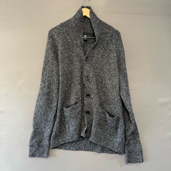 H&M Men’s Grey Button Up Sweater Size XL Wool Blend Front Pockets Preppy - Picture 2 of 10